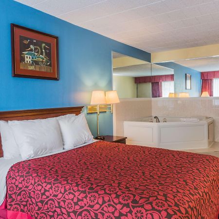 Days Inn East Stroudsburg Kültér fotó