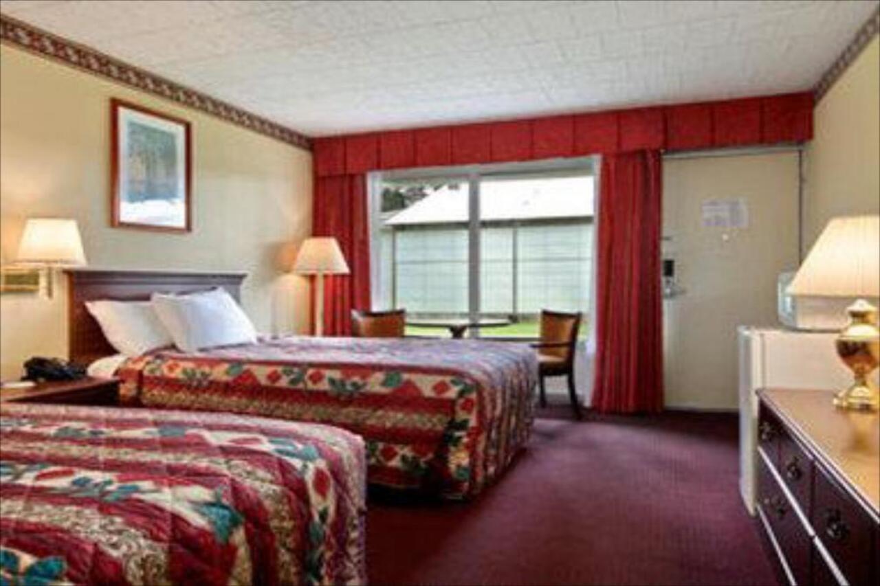 Days Inn East Stroudsburg Kültér fotó
