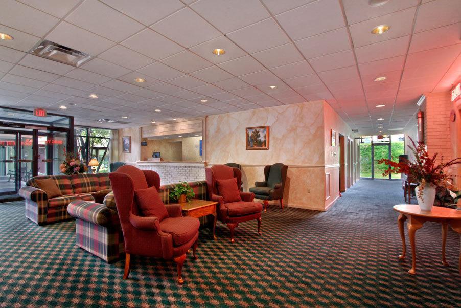 Days Inn East Stroudsburg Beltér fotó